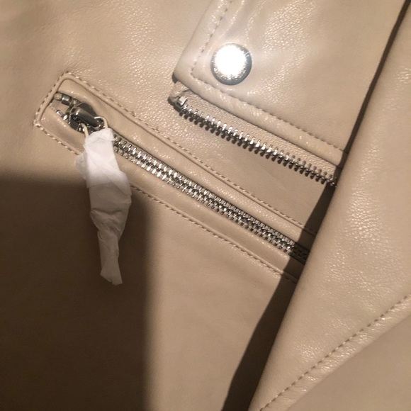 AZALEA WANG FAUX LEATHER MOTO JACKET SIZE:1X COLOR: BEIGE - Picture 4 of 7